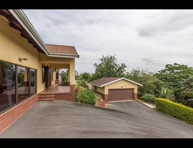 3 BEDROOM HOUSE FOR SALE IN COWIES HILL